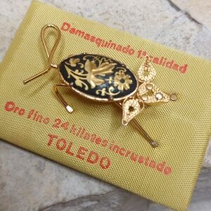 Vintage Toledo Damascene Mouse Brooch 24k gold plate and black Enamel Spain
